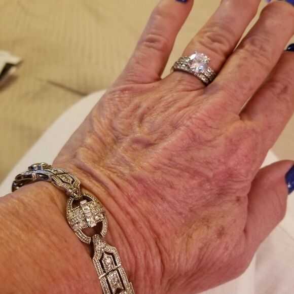 SPARKLING CZ ENGAGEMENT SET - Picture 2 of 4